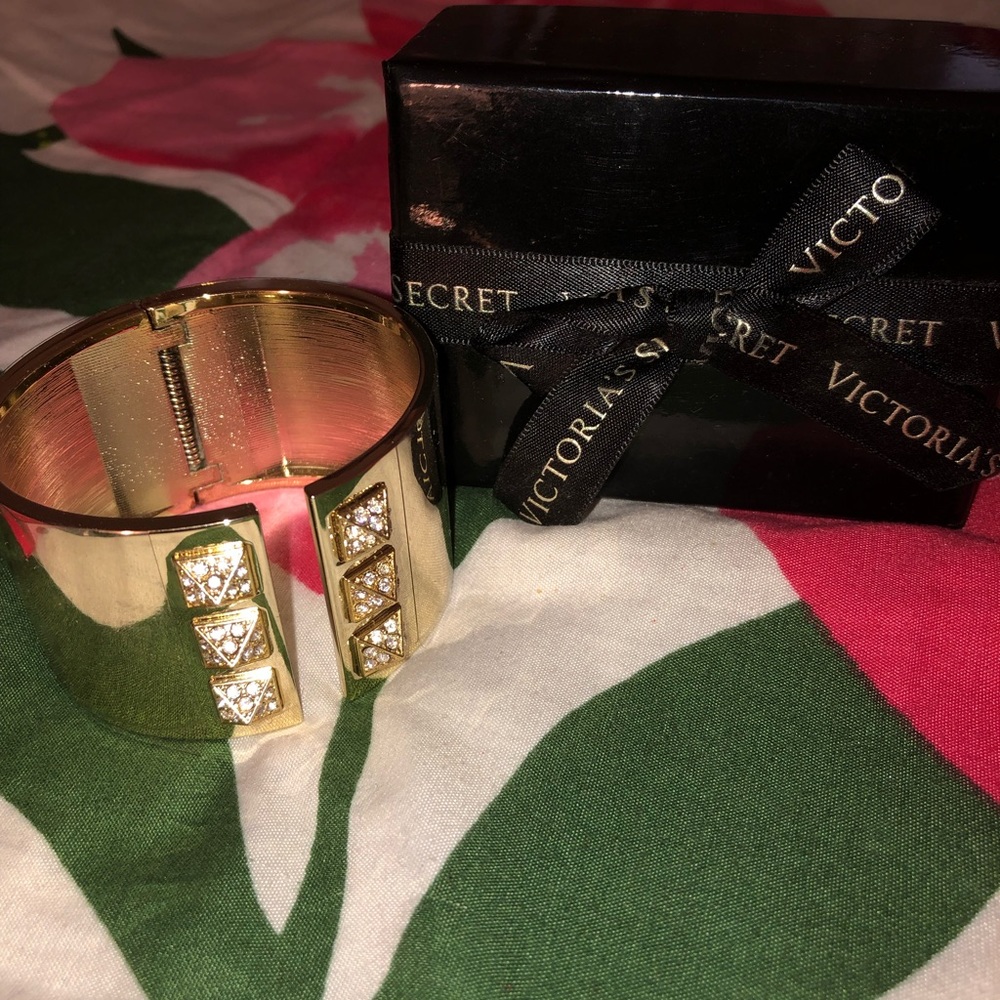 Victoria Secret Gold Spiked Bangle